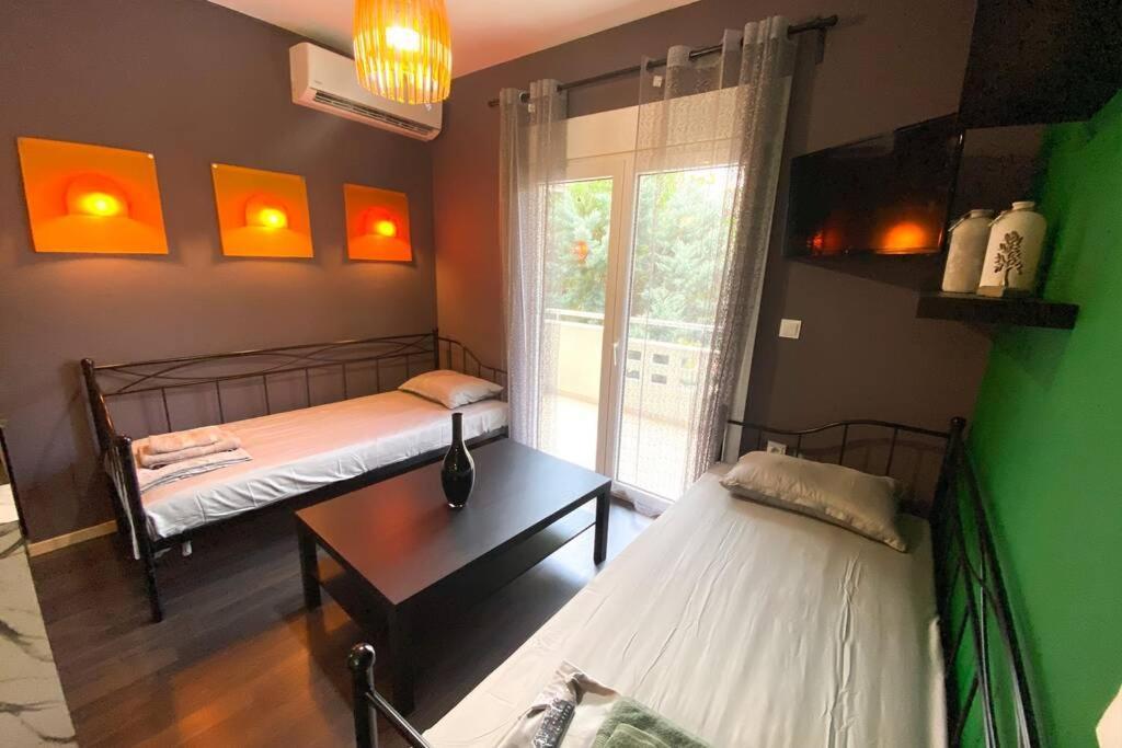 Green Apartment With View 코모티니 외부 사진